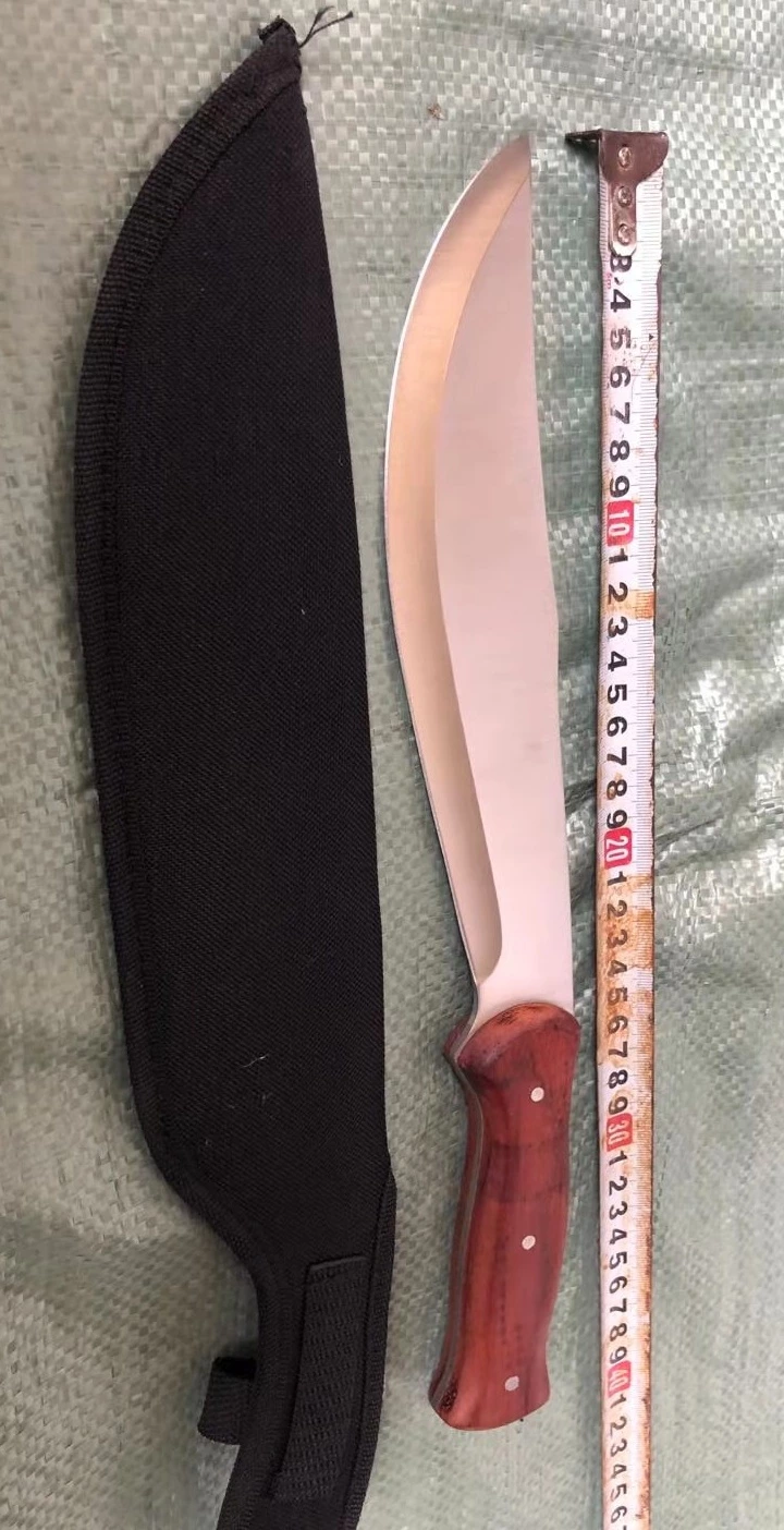 khukuri knife with wood handle 95047