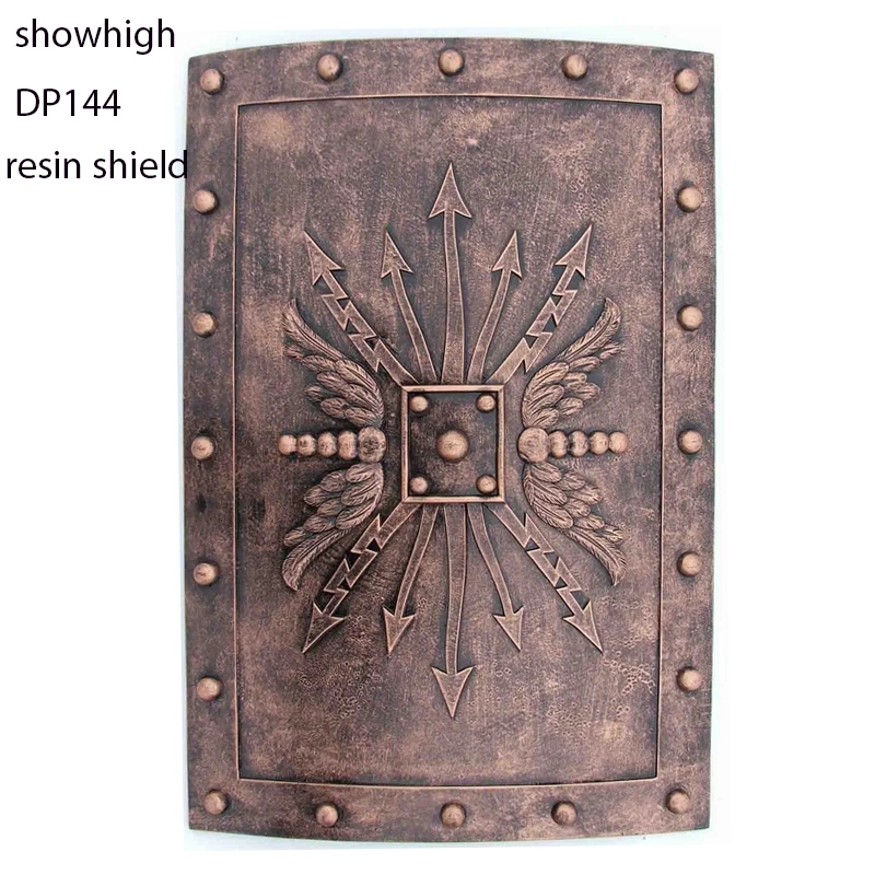 round wood shield DP142