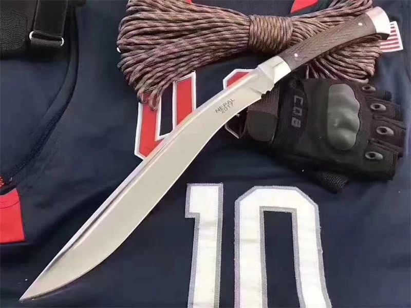khukuri knife with wood handle 95090